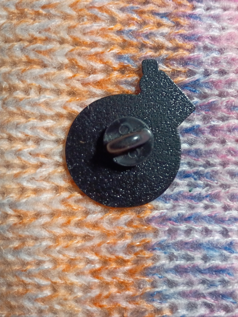 Music Heals My Soul Black Vinyl Record Player Metal Lapel Pin LP Hippie 80s 70s - Picture 2 of 2